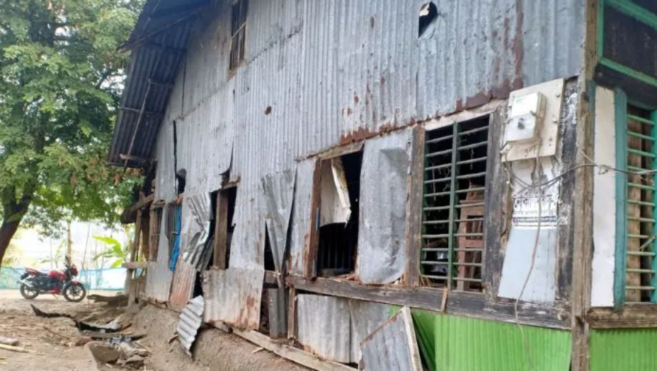 Muslim mob in Bangladesh attacks and destroys houses and shops of Hindus over blasphemy charges