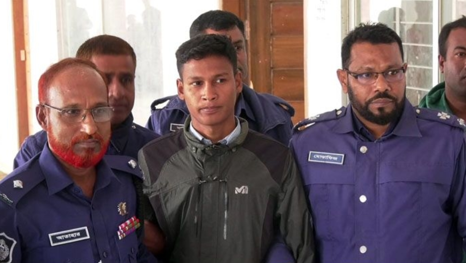 Islamist mob in Bangladesh burn down entire village of Hindu youth who was sentenced to jail for alleged ‘blasphemy’
