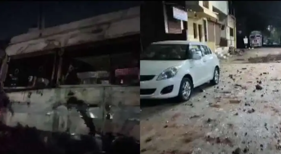 Hindu religious procession passing by a mosque attacked, stones pelted by Muslim mob