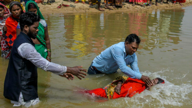 Christain Pastor in Indore booked for illegally threatening to convert Hindus to Christianity