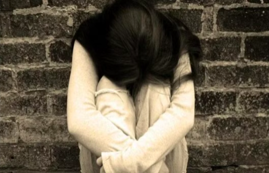 Muslim man pretends to be Hindu to lure a minor Hindu girl on social media, sexually assaults her and harasses her for money