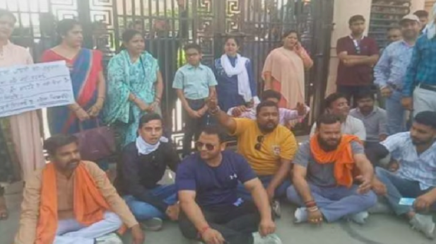 School force students to offer Namaz, wear Burqa in assembly, principal and teachers suspended after parents protest