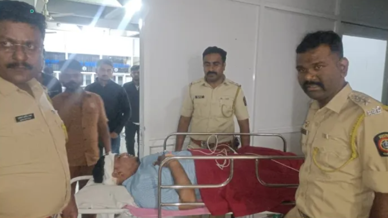 Muslim men assault Hindu Gaurakshaks with swords and iron rods for flagging their involvement in cow smuggling and slaughtering