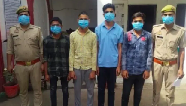 Four Muslim youths attack Hindu man for escorting his Muslim friend's sisters on his bike