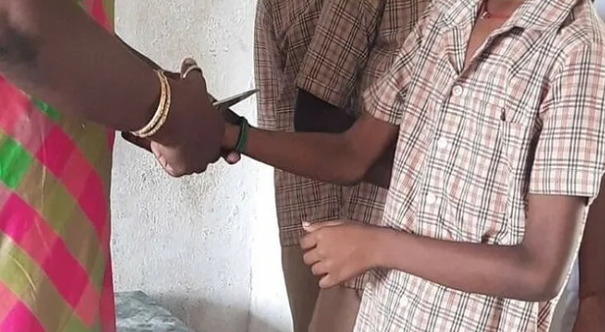 Hindu student's Kalava cut off by school teacher, brainwashed against Hindu beliefs