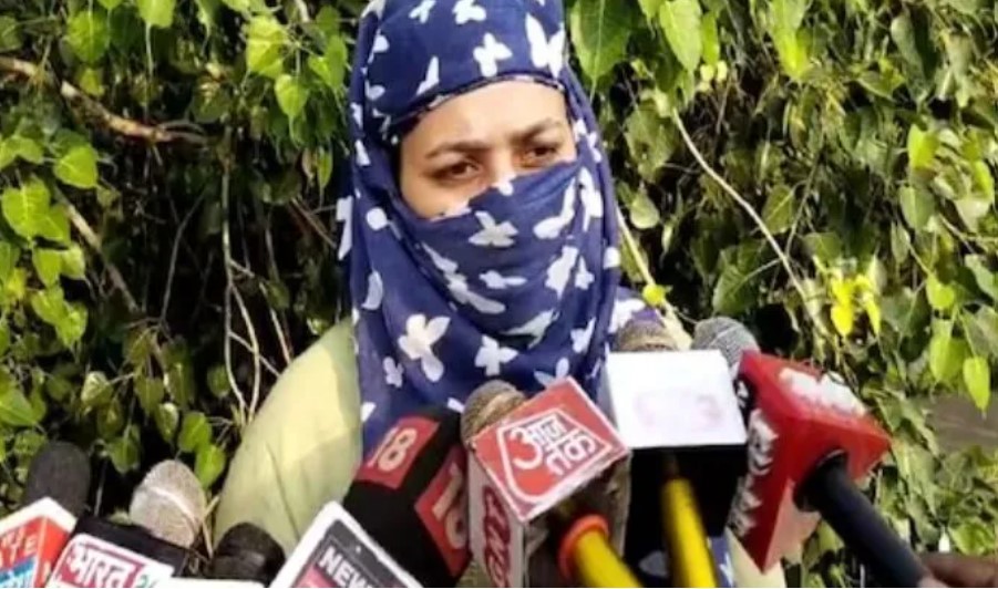 Muslim man poses to be a Hindu to marry a Hindu woman, family force her to convert, consume beef and abandon her when she refuses