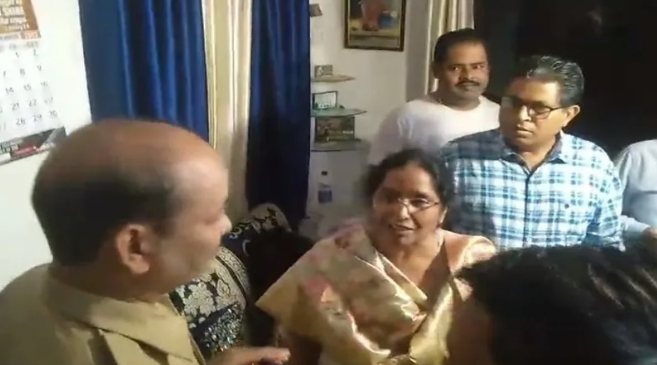 'If you alone become a Christian you will get Rs 50000, if the whole family converts then the house will be free': Pastor of a Church lures a minor Hindu to convert to Christianity