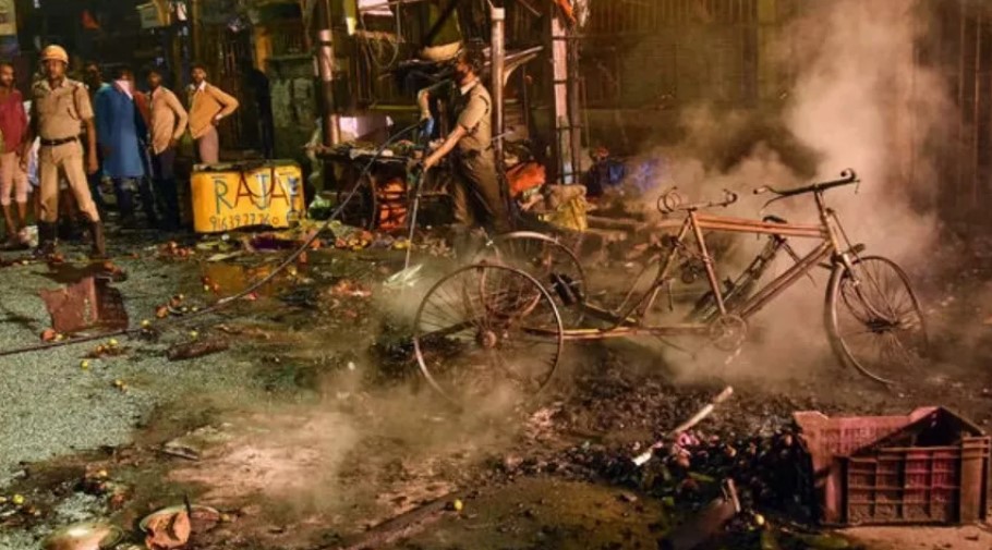 Ram Navami Shobha Yatra passing by a mosque attack, Muslim mob pelts stones