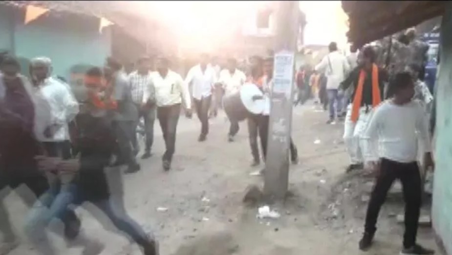 Unidentified miscreants pelt stones at Ram Navami immersion procession in Jharkhand's Jamshedpur