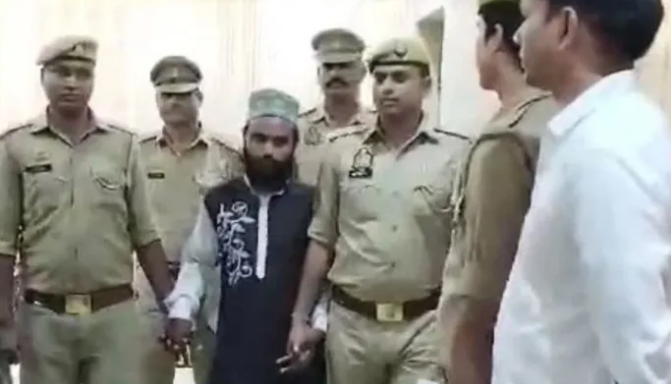 Madarsa cleric lures minor Dalit girl to Bangladesh border where he converts her to Islam, rapes and impregnates her