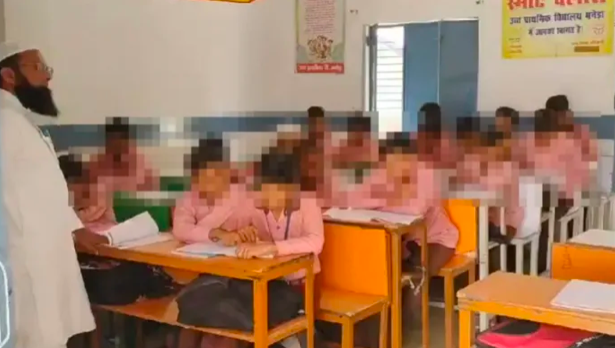 Govt school wipes tilak off of Hindu students, allows Muslim students to wear cap, offer Namaz on Fridays 