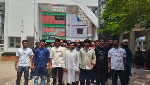 Hindu student Kankan Biswas accused of blasphemy in Bangladesh, Muslims stage protest demanding his expulsion