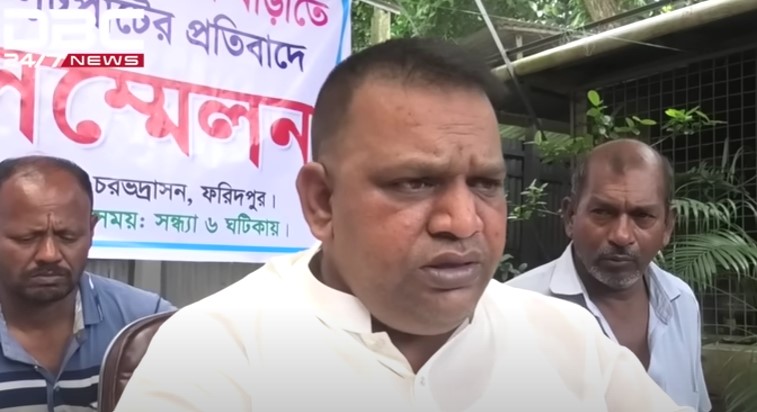 Hindu businessman's house looted and vandalised; threatened with death by Muslim men 