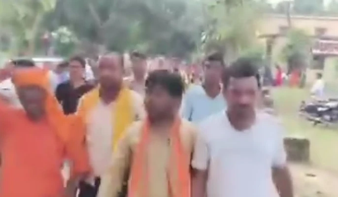 Hindus being converted during prayer meetings by denigrating Hinduism at Deoria's Mission School 