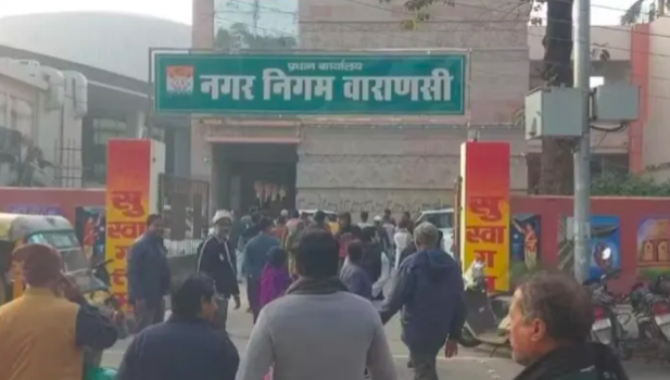 Muslim vendors sell meat near Kashi Vishwanath temple, flout Government mandates
