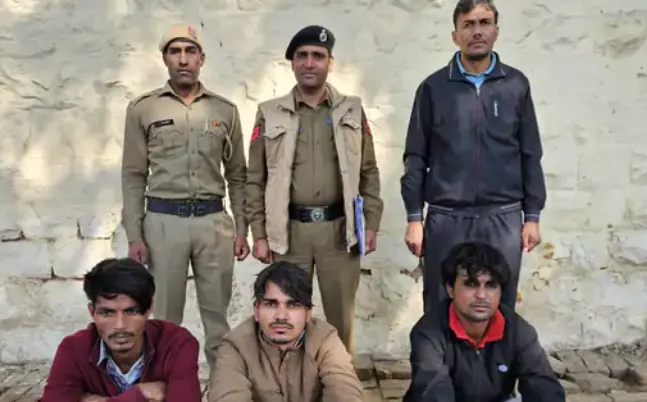 Muslim men caught smuggling cattle for slaughtering, 26 cows recovered