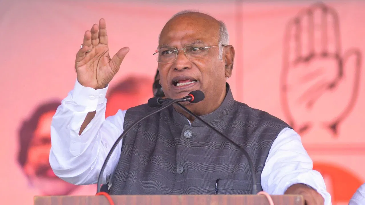 Hindu ritual of holy bath in Maha Kumbh mocked by Congress leader