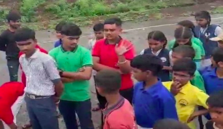 Hindu students punished for saying "Jai Shri Ram" on school premises