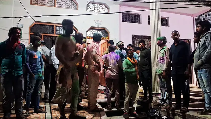 Hindu youth beaten by Muslims on the night of Holi