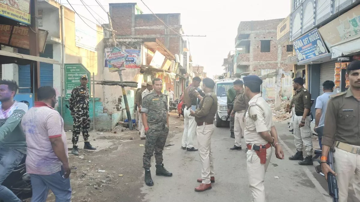 Holi celebrations attacked with stones by Muslims; Hindu youth beaten for playing colours near a mosque
