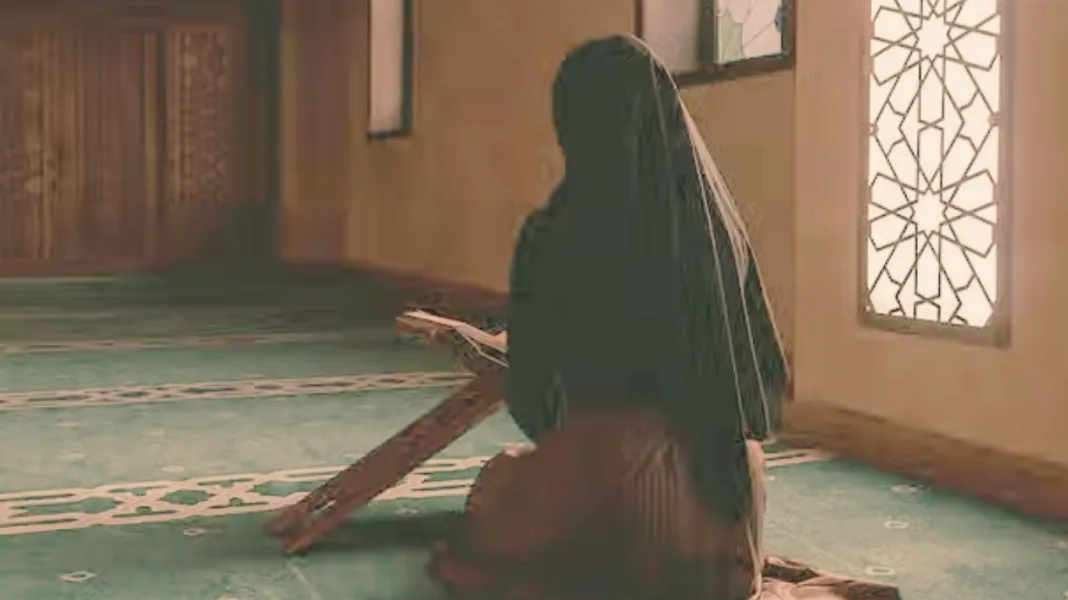 Minor Hindu girl coerced to keep Roza and offer Namaz; Muslim perpetrator threatens victim's family with suicide