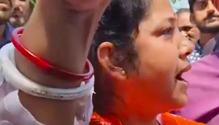Hindu women forced to remove Hindu symbols like Sakha Pola and wear hijab-like head cover by Muslims