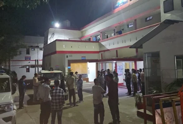 Hindu leader's house and family attacked, miscreants try burning her and her minor daughter by pouring petrol