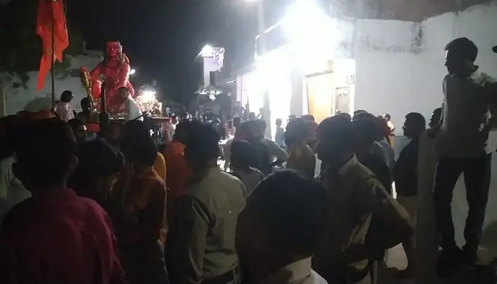 Hindu religious observance desecrated, meat strewn along the path of Hanuman Jayanti procession, protestors attacked with stones