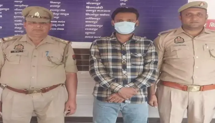 Hindu woman deceived into relationship by Muslim man pretending to be Hindu; abused with caste-based slurs and threatened with violence