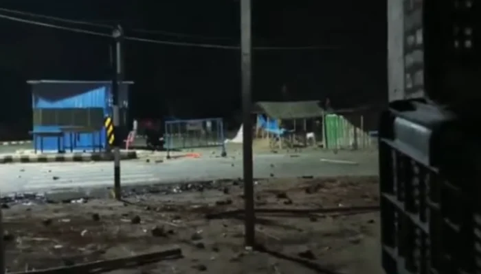 Hindu shops looted, temple vandalised, cows stolen by Muslim men over Temple construction in West Bengal's Malda