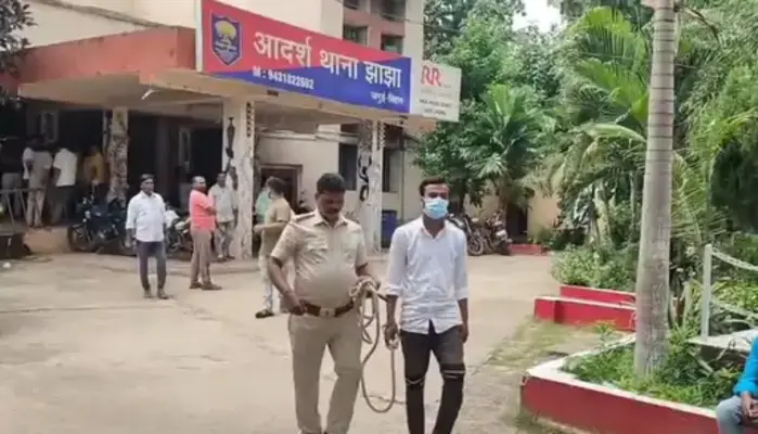 Minor Hindu girl molested, Hinduism denigrated in forced conversion attempt by Muslim perpetrator in Jhajha