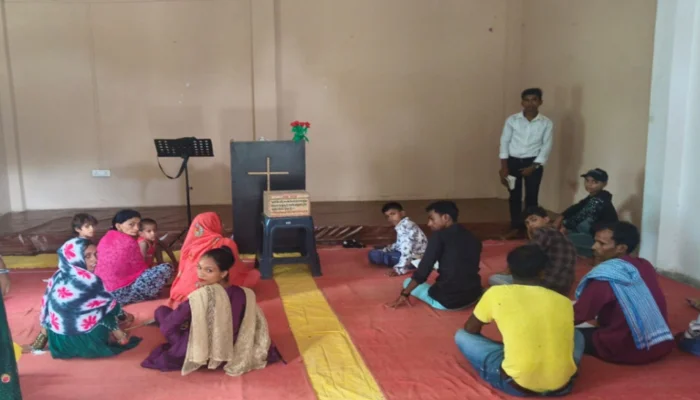 Dalit Hindu villagers, including women and children, targeted for conversion through ‘healing’ deception and inducements in Barabanki, Uttar Pradesh