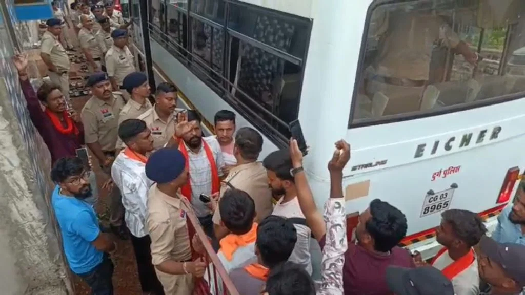 Hindus targeted for conversion through prayer meetings and inducements by Christian missionaries in Bhilai, Chhattisgarh