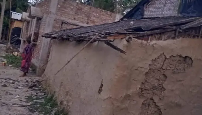 Hindu locality attacked by Muslim mob after Lok Sabha results, homes vandalised and bombs hurled