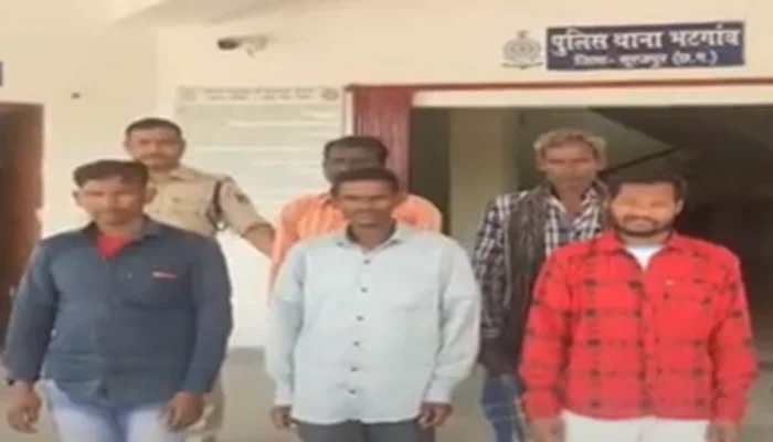 Hindu man and friends lured and targeted for conversion by Christian missionaries; offered inducements and false promises of healing