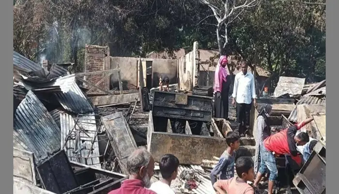 Hindu neighbourhood targeted, temples attacked, and houses set ablaze by miscreants in Chittagong, Bangladesh