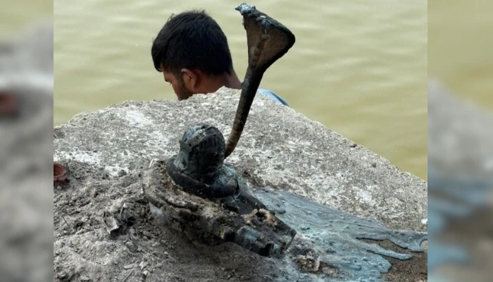 Sacred Shivpindi vandalised and defiled with human excreta by miscreants ahead of Mahashivratri festival in Raigarh