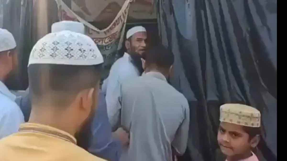 Hindu shop owners in Bangladesh face death threats for opening businesses before Iftar during Ramadan