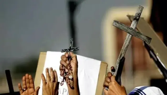 Hindu villagers offered inducements and healing benefits for religious conversion by Christian missionaries
