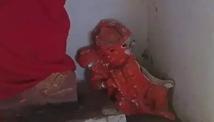 Consecrated idol of Lord Hanuman vandalised and desecrated by unknown miscreants in Sonbhadra, Uttar Pradesh