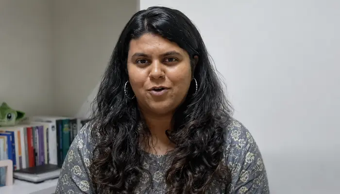 Anti-Hindu bias: Leftist journalist targets Hindu religious expressions while praising Islamic observances on social media