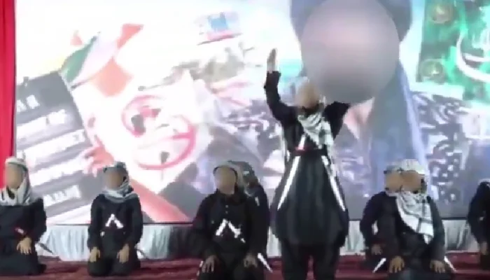 Minor students made to perform on genocidal song 'Sar Tan Se Juda" and brandish swords, school event glorifies Pakistani terrorist, displays his pictures alongside Indian flag visuals