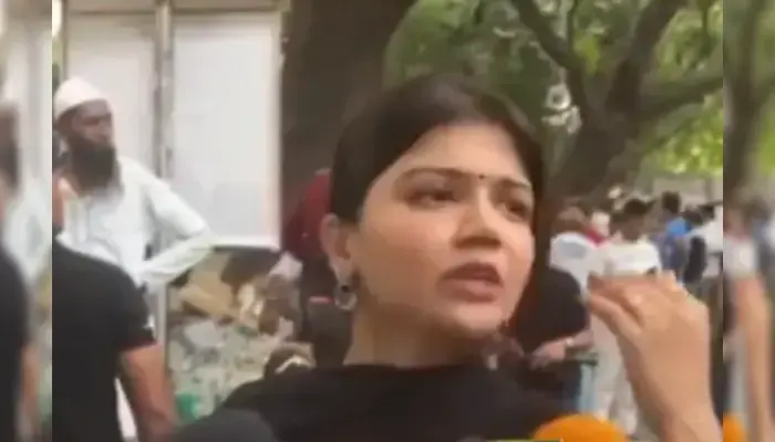 Anti-Hindu hate speech: Cockroach Janata Party's Ambedkarite activist spreads false caste atrocity rhetoric, says "Dalits are not Hindus"