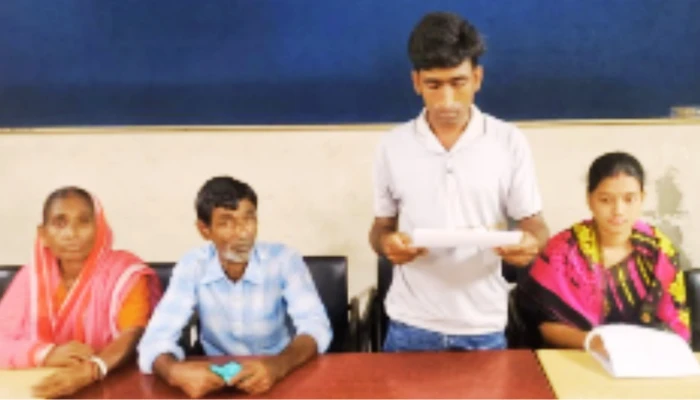 Hindu family violently attacked, house vandalised and forcibly evicted by Muslim mob in Jessore, Bangladesh