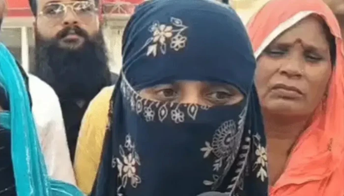 Hindu woman abducted at knifepoint, raped, pressured to convert to Islam and undergo nikah through blackmail, family threatened for resisting