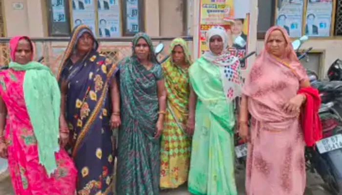 Hindu women subjected to harassment and pressure for religious conversion by village chief and his son in Chandauli, Uttar Pradesh