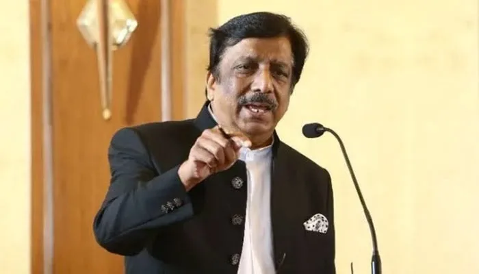 Anti-Hindu bias on display; Muslim 'journalist' maligns schools run by revered Hindu organisation, claiming they teach hatred of religious minorities